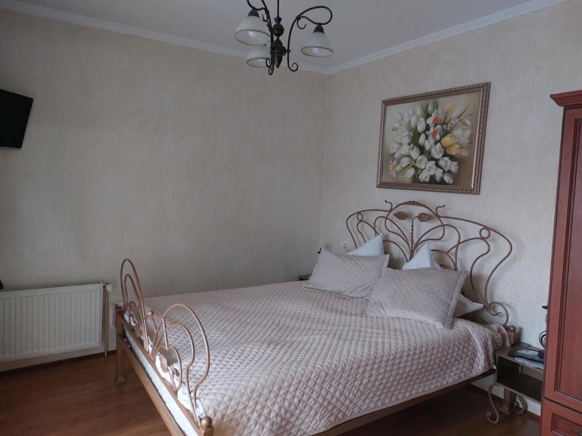 Pyate Koleso Hotel ลาเซชชินา ภายนอก รูปภาพ